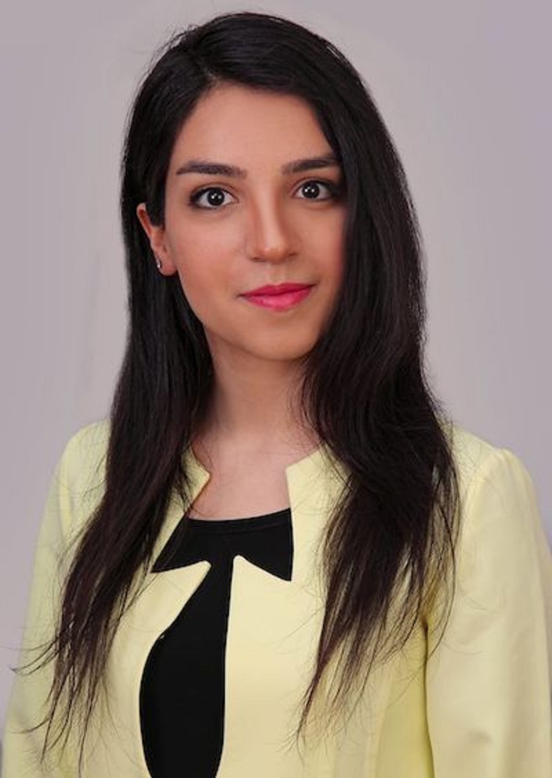 Régimen iraní persigue a mujer que se convirtió al cristianismo